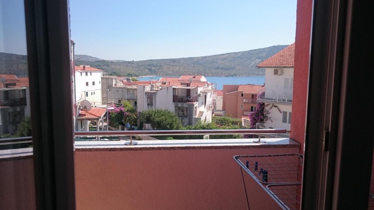 Guest House Lav Primosten Bagian luar foto