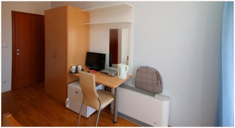 Guest House Lav Primosten Bagian luar foto